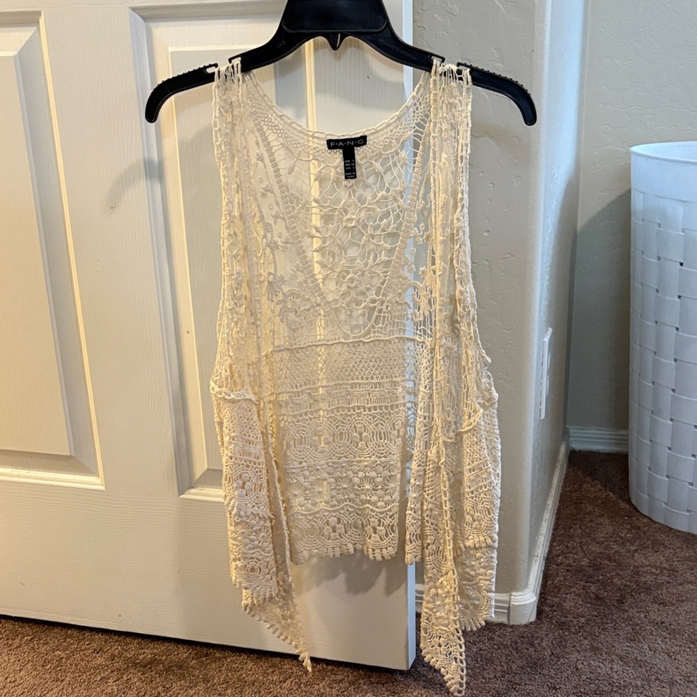 Ivory Lace Sleeveless Vest